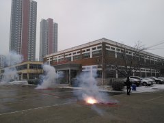 今天大年初六 ，上班了。。。